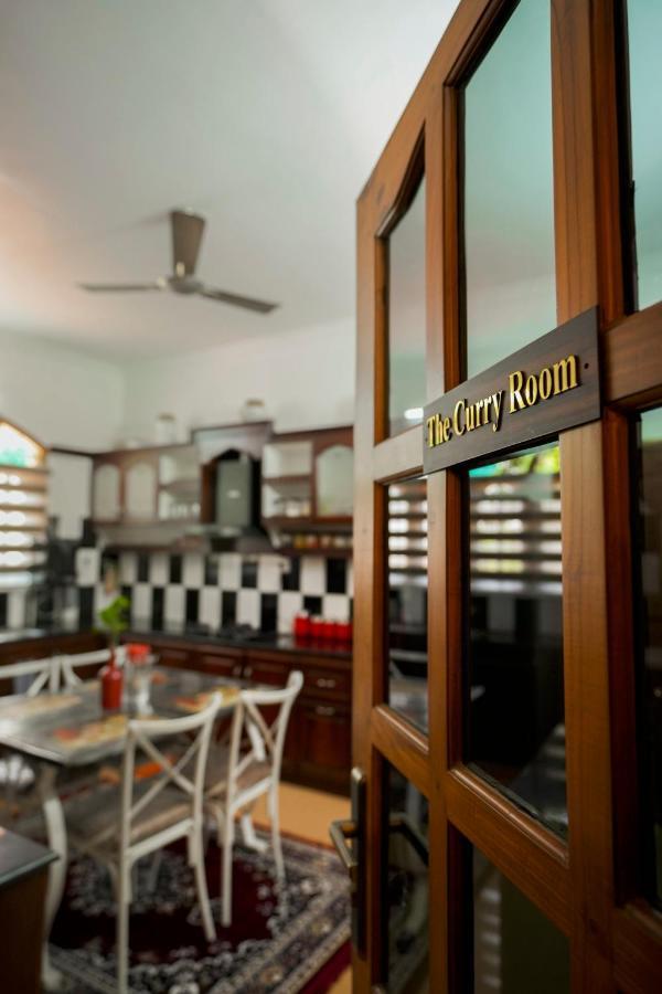 Parudeesa - Heavenly- Luxurious Palace Look-Near Cbd - Kerala - India With Breakfast Kaladi Екстер'єр фото