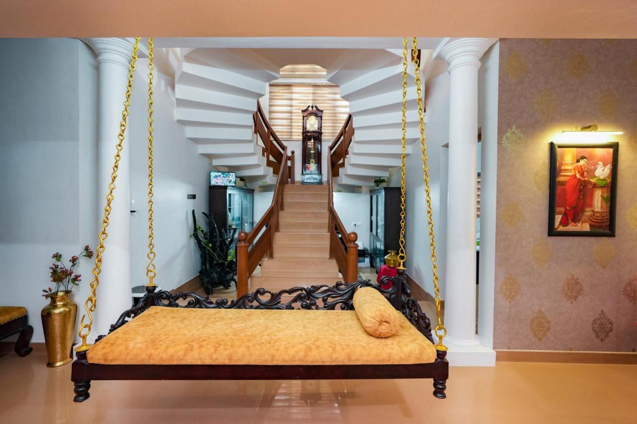 Parudeesa - Heavenly- Luxurious Palace Look-Near Cbd - Kerala - India With Breakfast Kaladi Екстер'єр фото