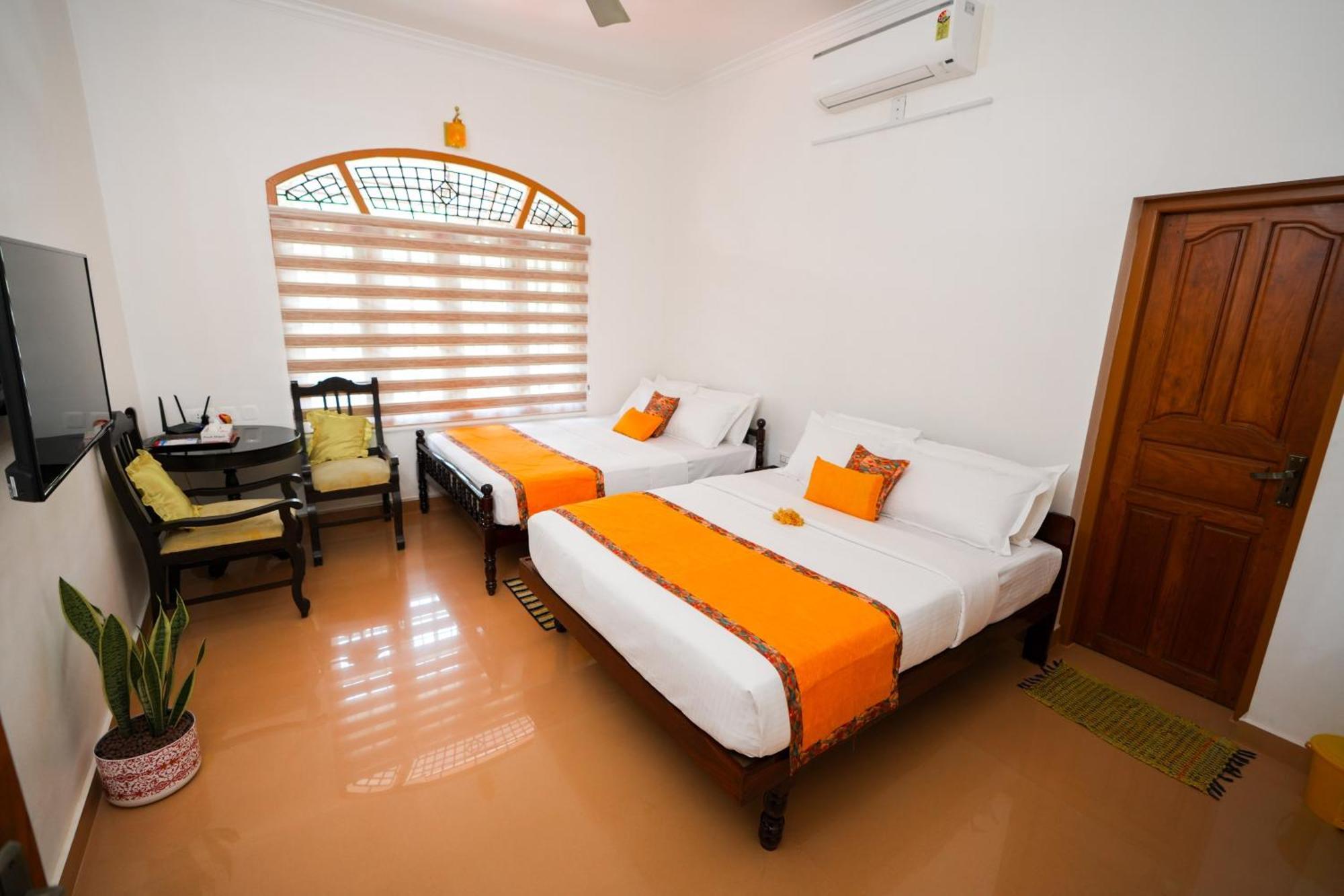 Parudeesa - Heavenly- Luxurious Palace Look-Near Cbd - Kerala - India With Breakfast Kaladi Екстер'єр фото