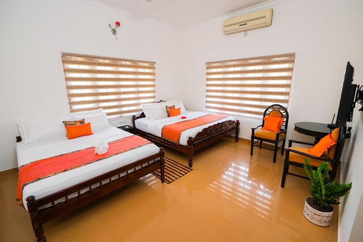 Parudeesa - Heavenly- Luxurious Palace Look-Near Cbd - Kerala - India With Breakfast Kaladi Екстер'єр фото