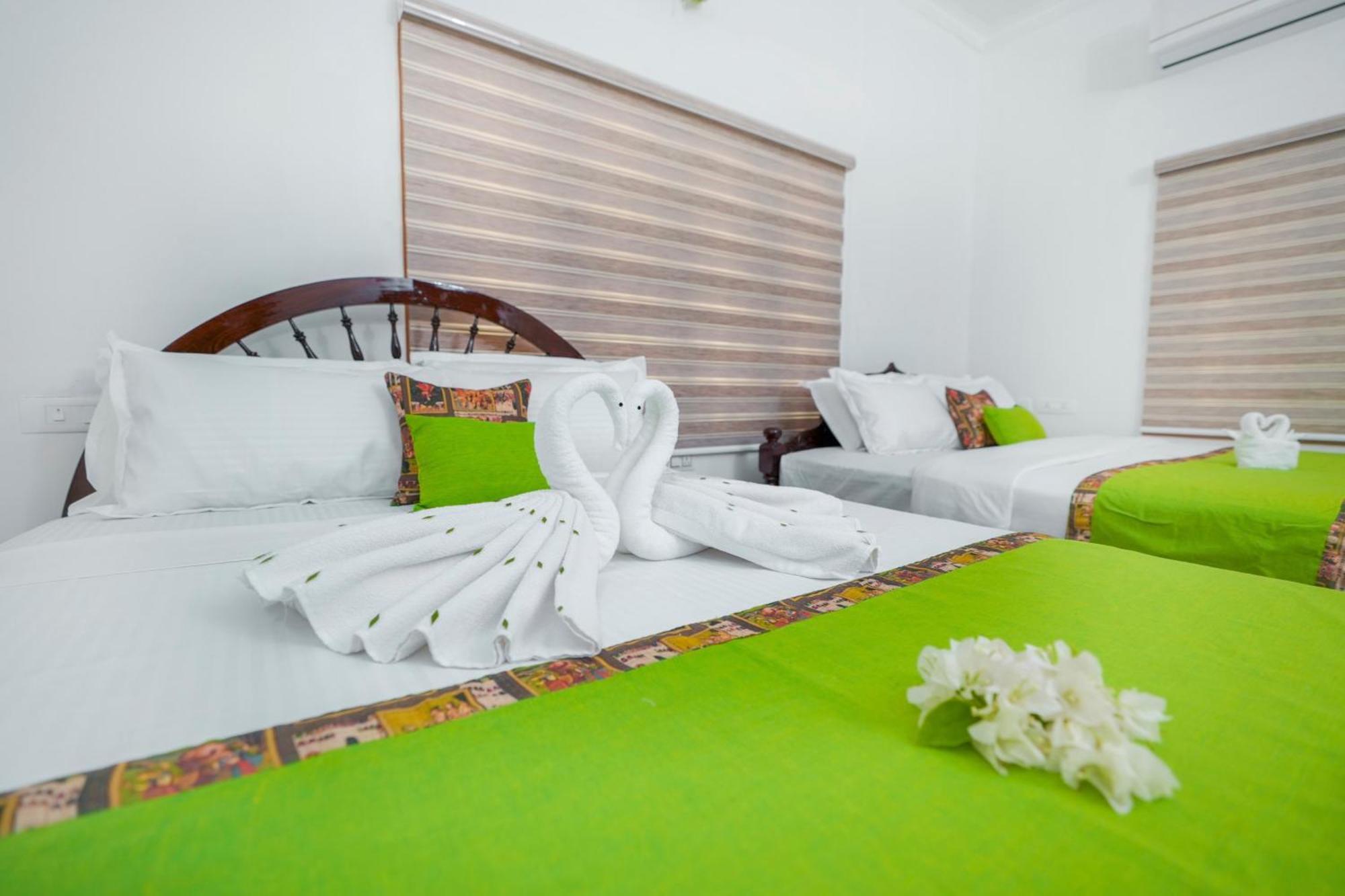 Parudeesa - Heavenly- Luxurious Palace Look-Near Cbd - Kerala - India With Breakfast Kaladi Номер фото